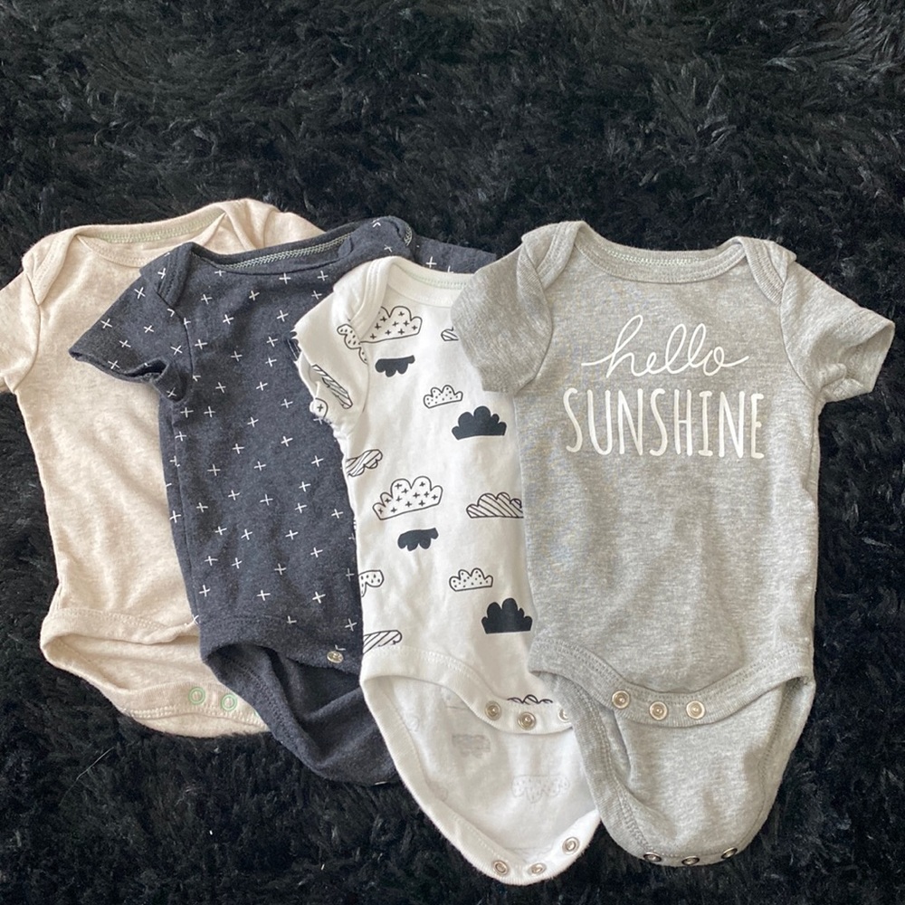 Bundle-Newborn unisex onesies